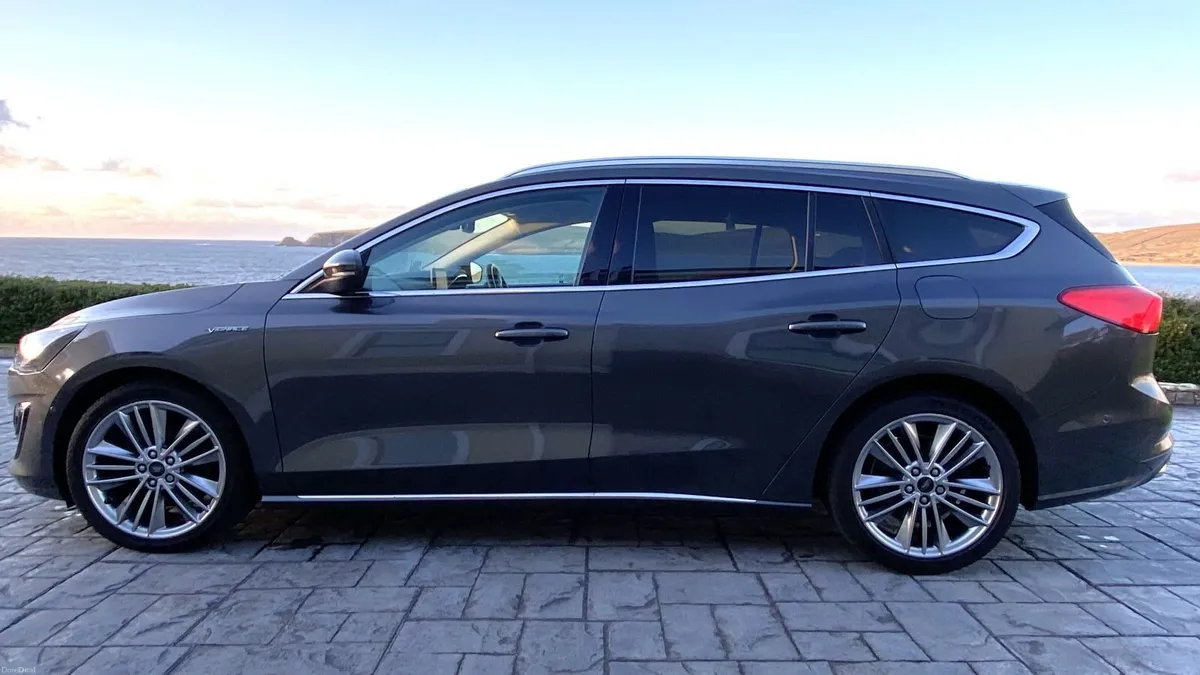 Ford Focus Vignale Estate *Huge spec* - Image 2