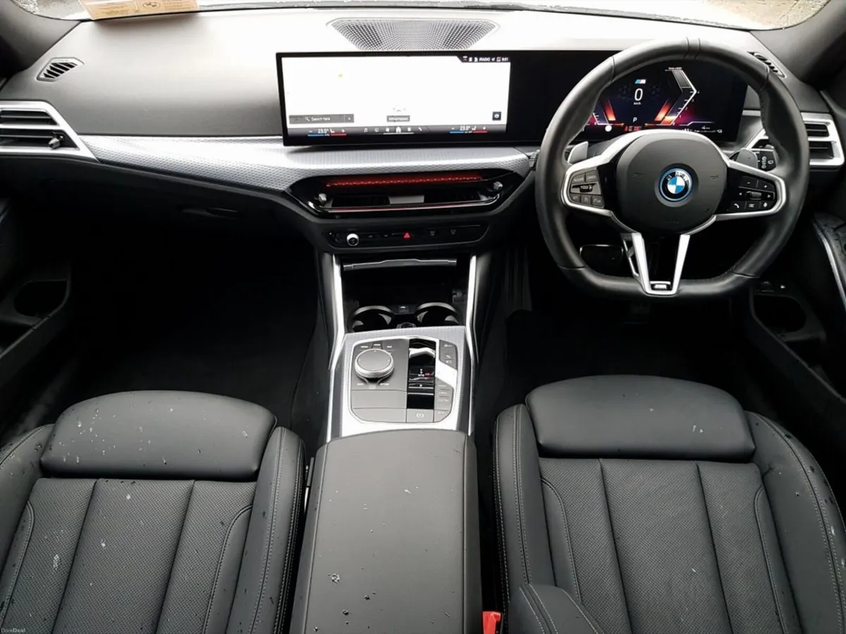 BMW 3-Series 330e M Sport - Image 4