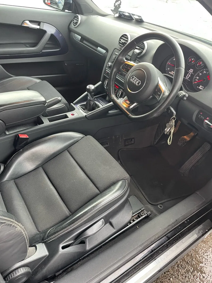 Audi A3 S-Line Black Edition 2.0 - Image 4