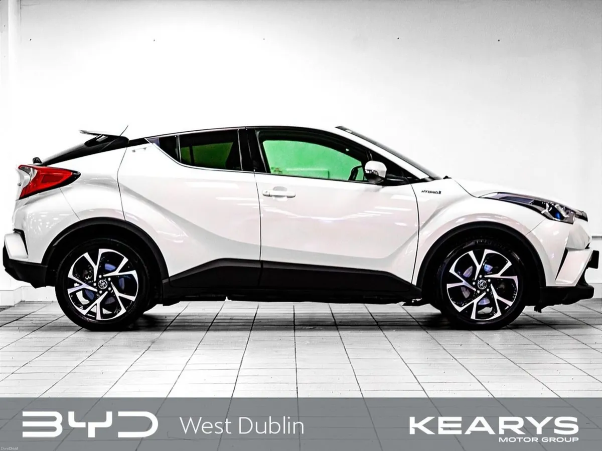 Toyota C-HR 1.8 HYBRID SPORT - Image 4
