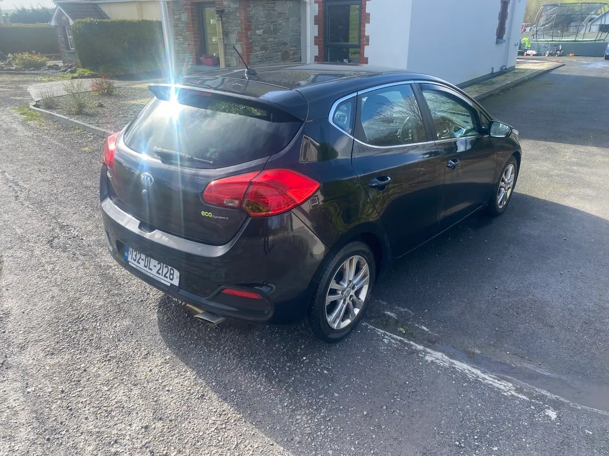 132 Kia Ceed new NCT and serviced - Image 2
