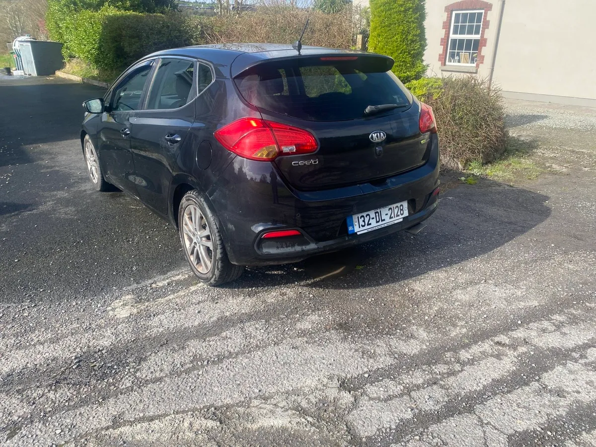 132 Kia Ceed new NCT and serviced - Image 4