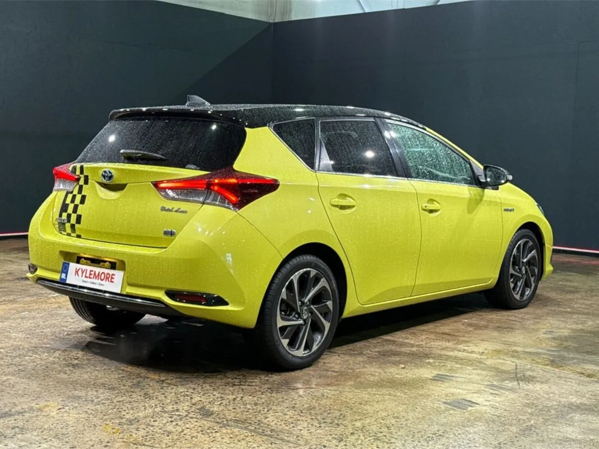 Toyota Auris 1.8 HYBRID - BRICK LANE EDITION - HAL - Image 3