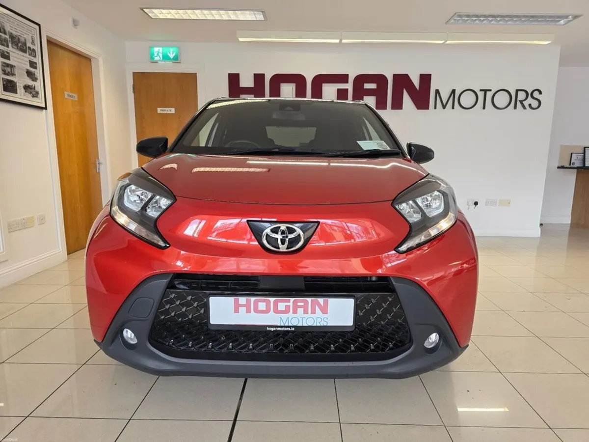 Toyota Aygo X Design 5DR * GREAT SPEC * - Image 2