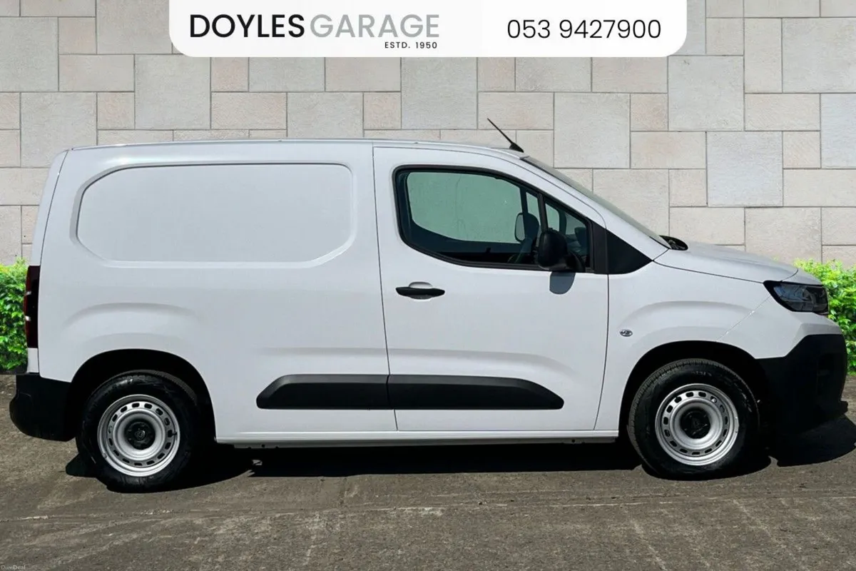 Peugeot Partner Professional Plus 1.5 Blue HDi Die - Image 2