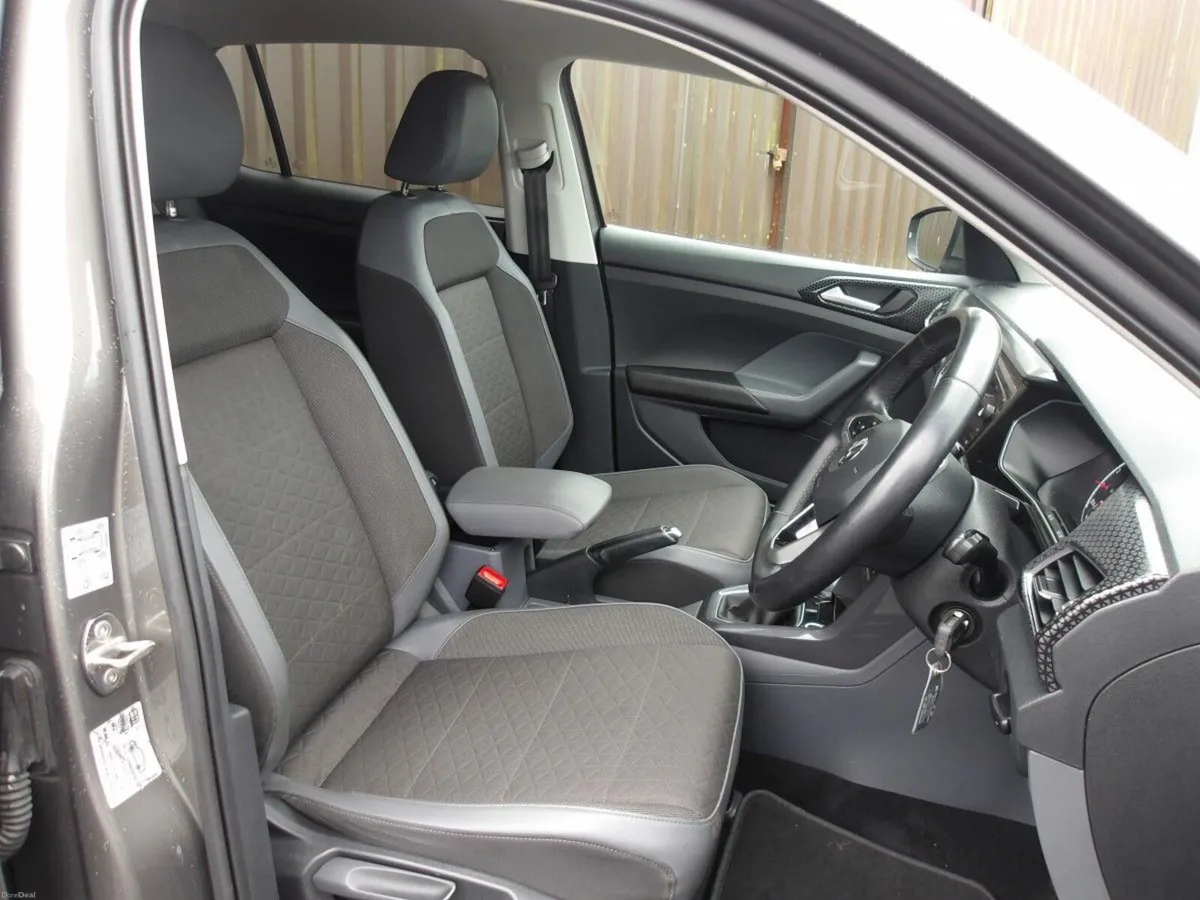 Volkswagen T-Cross AUTOMATIC STYLE 1.0 TSI 115BHP* - Image 4