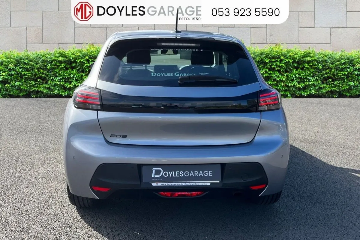 Peugeot 208 Active Puretech 1.2 Petrol 75 Bhp 5 Do - Image 5