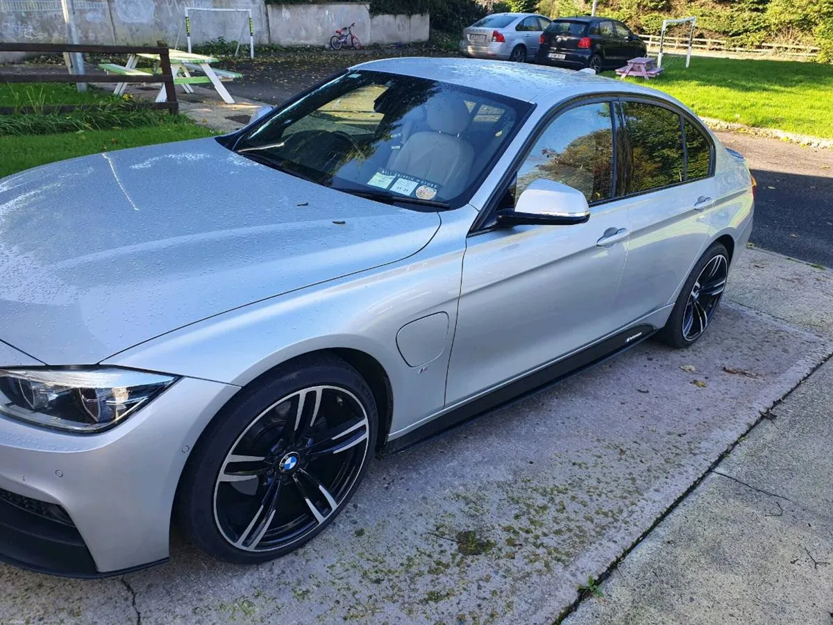 BMW 330e HIGH SPEC MSPORT - Image 2