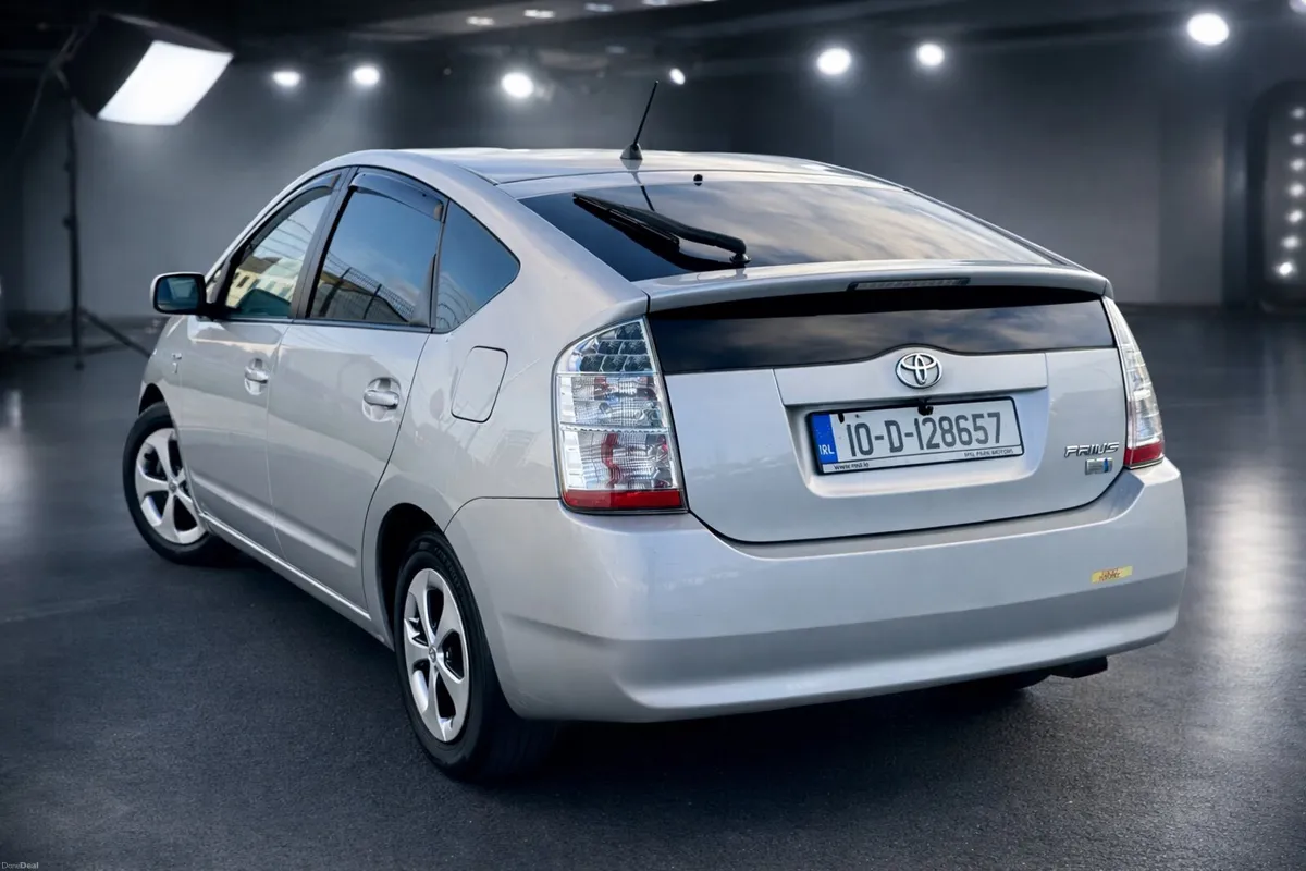 2010 Toyota Prius ONLY 193 kms - Image 3
