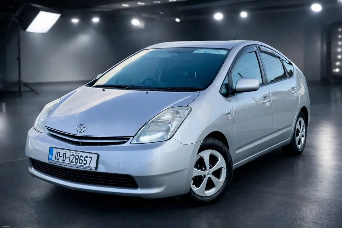 2010 Toyota Prius ONLY 193 kms - Image 1