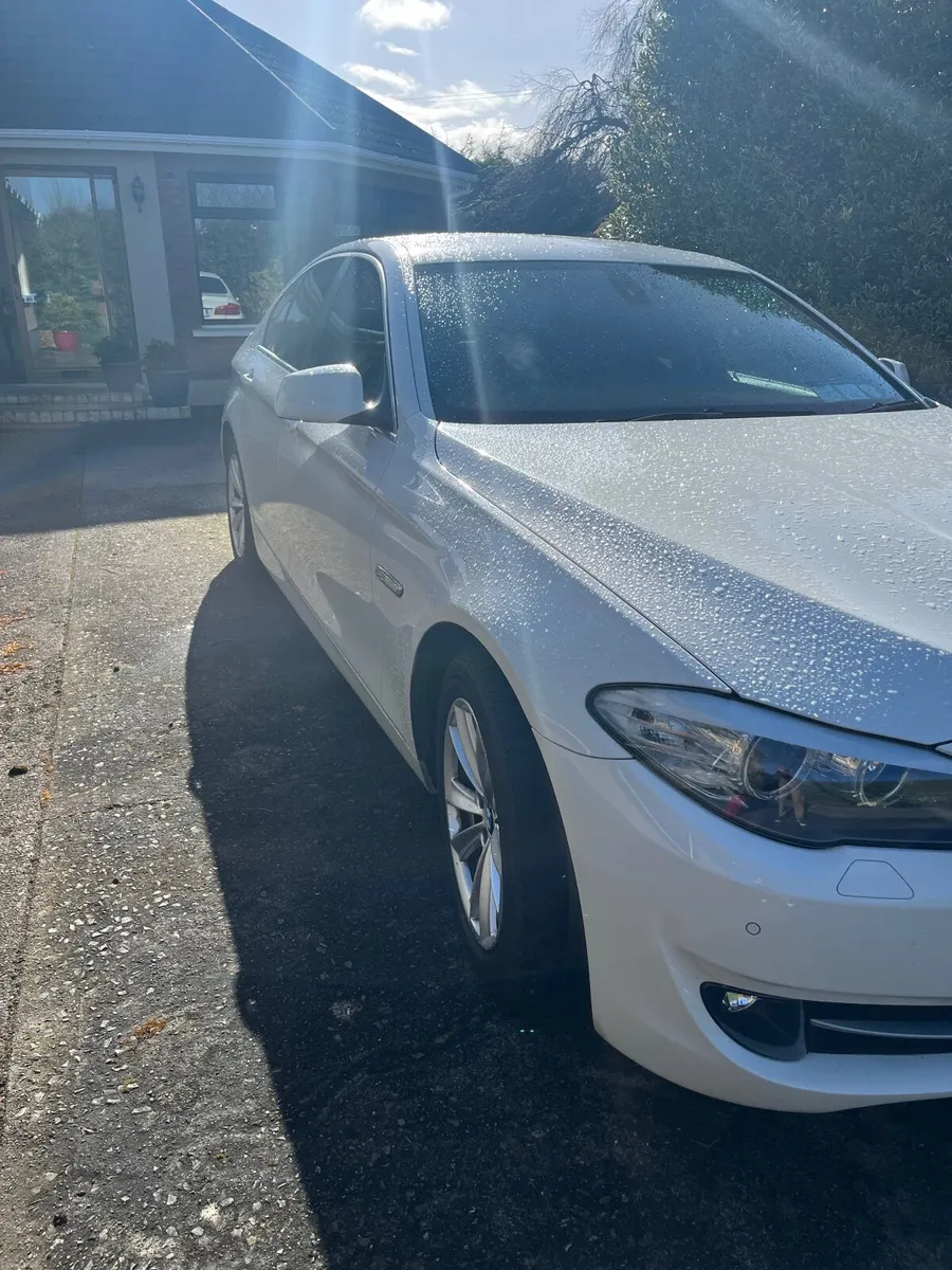 BMW 5-Series 2012 - Image 3