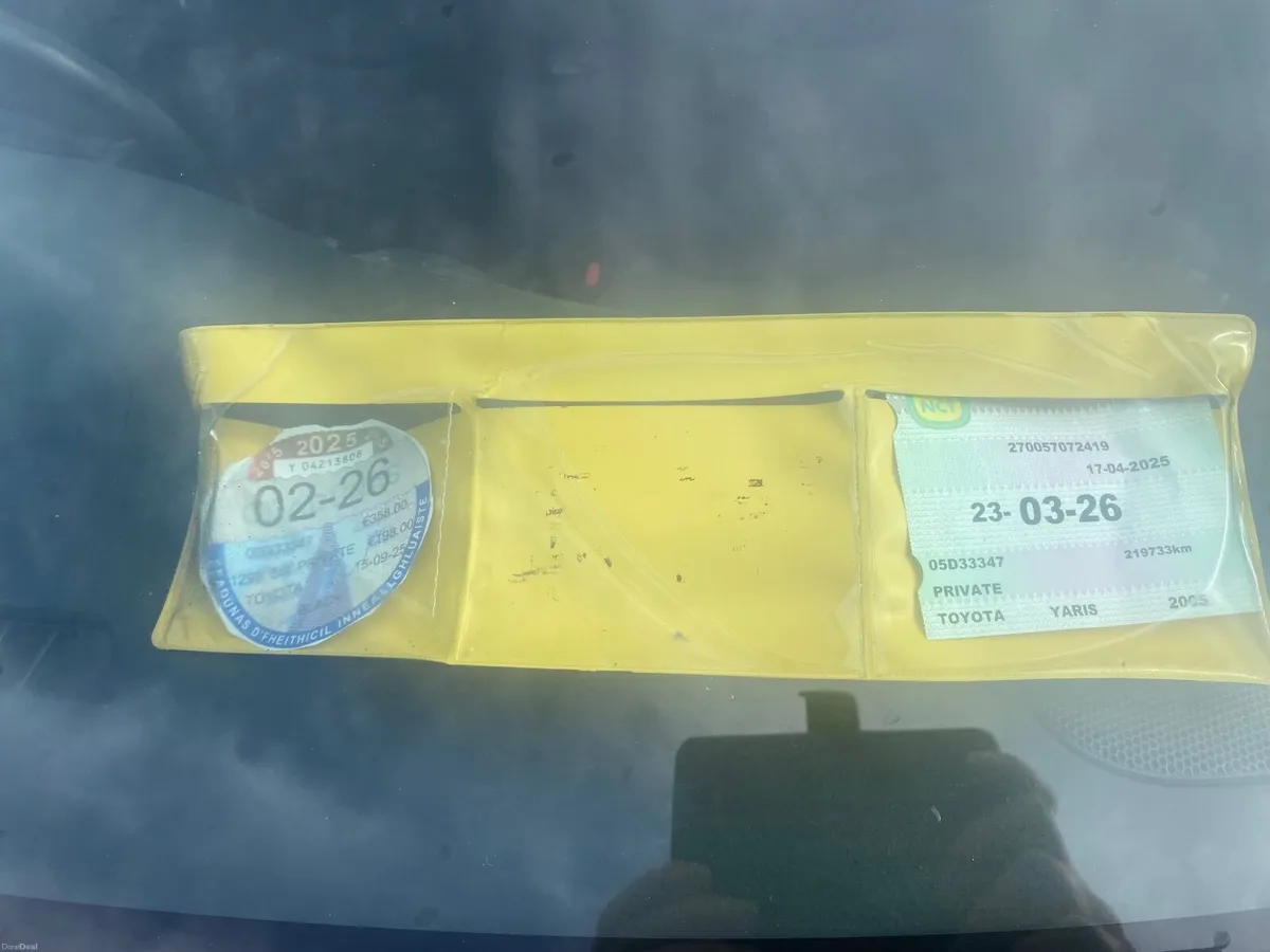 Toyota Yaris 2005 - Image 1