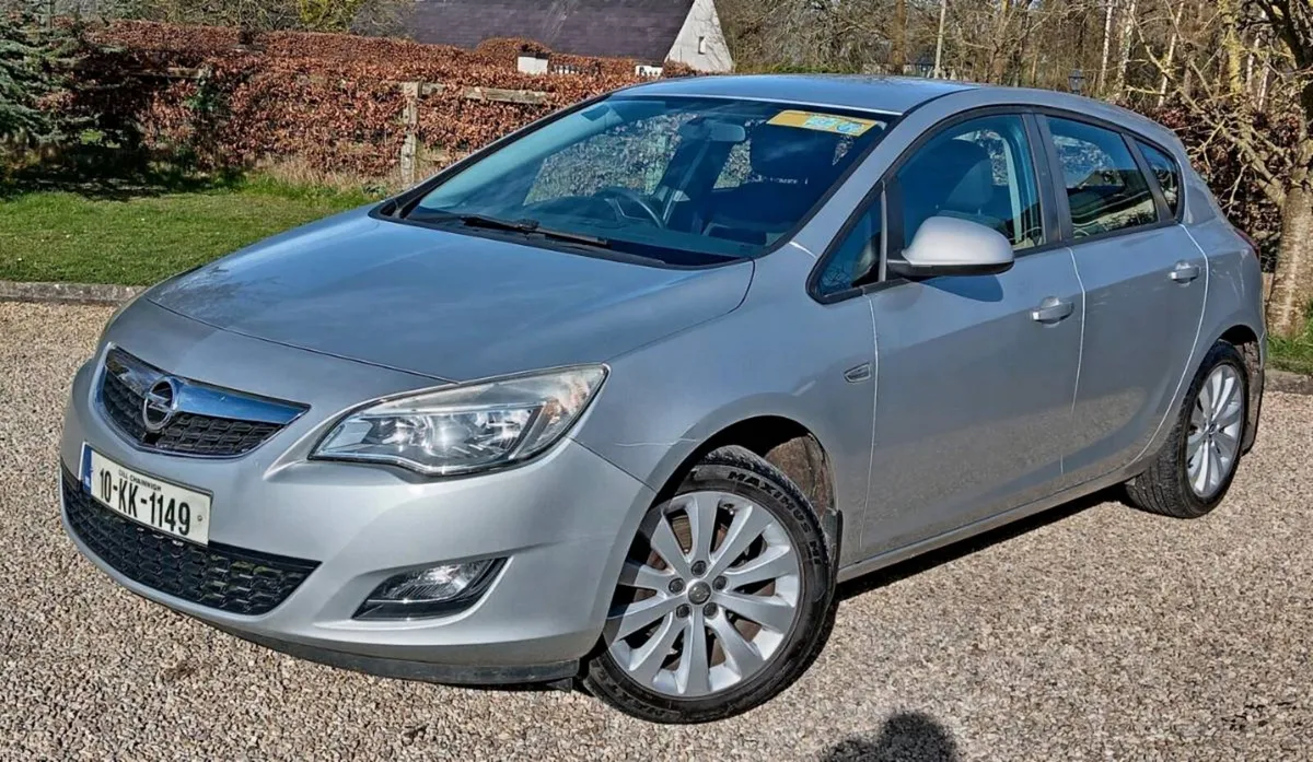 10 Astra 1.4 SC petrol NCT 03/27 224km 1 owner! - Image 1