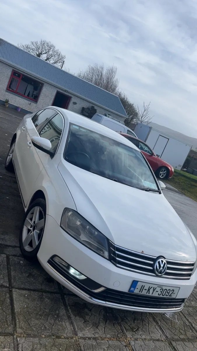 2011 B7 Passat tdi 2L - Image 2