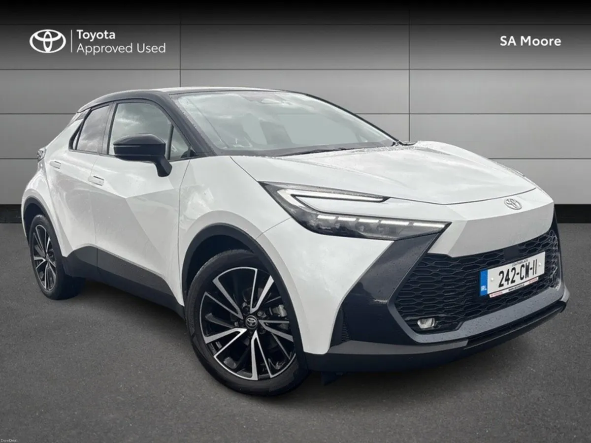 Toyota C-HR HYBRID SOL - Image 1