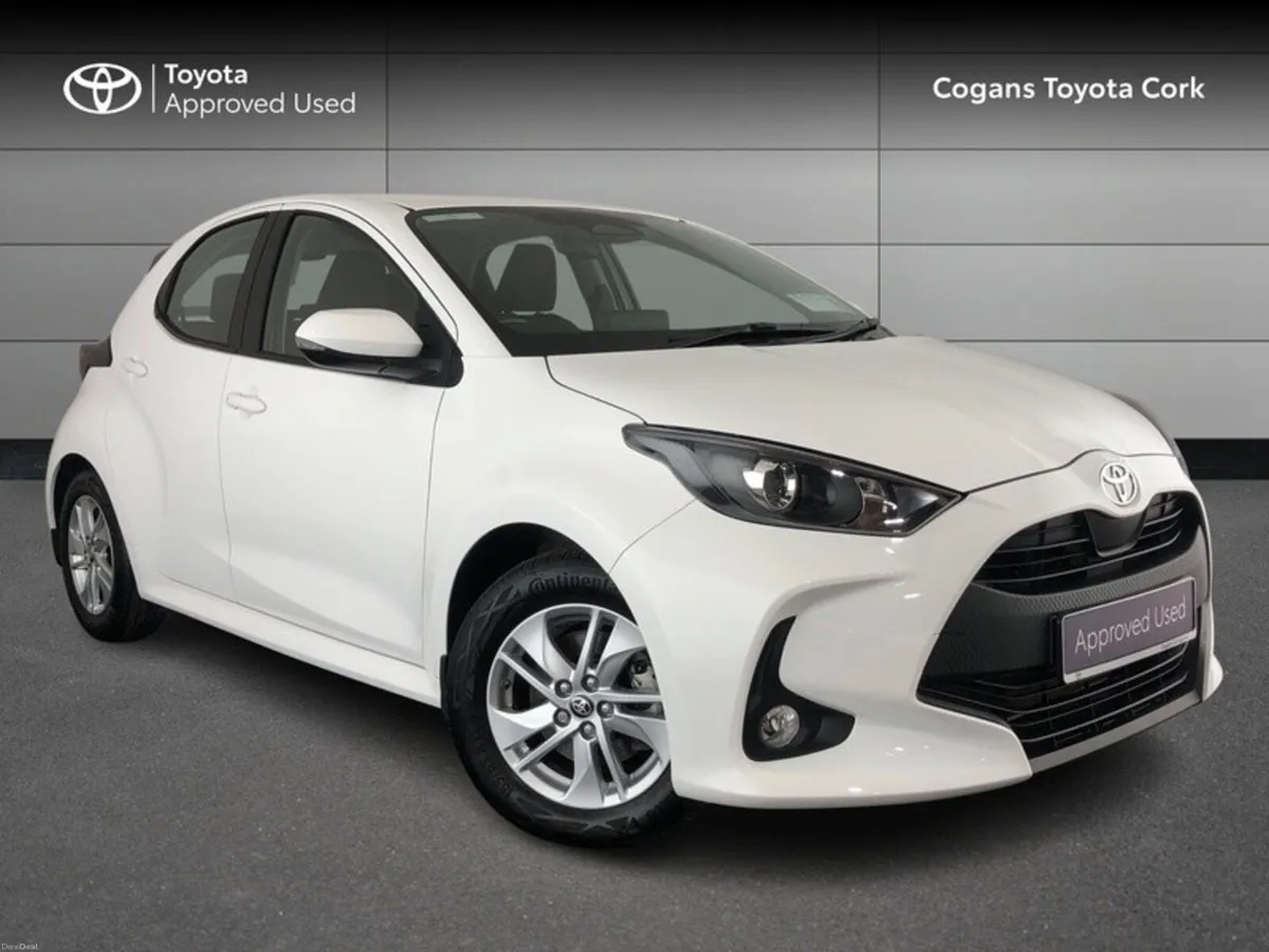 Toyota Yaris Yaris Hybrid 115 Luna - Image 1