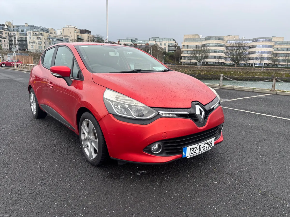 132 Renault Clio( only 65000klms) - Image 2