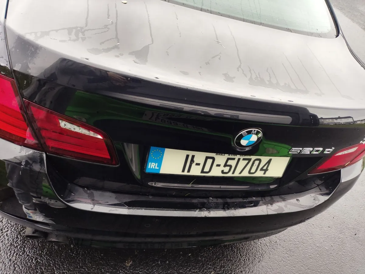 BMW 5-Series 2011 - Image 3