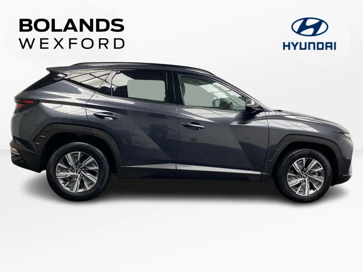 Hyundai Tucson 2WD Executive HEV Auto - Image 4