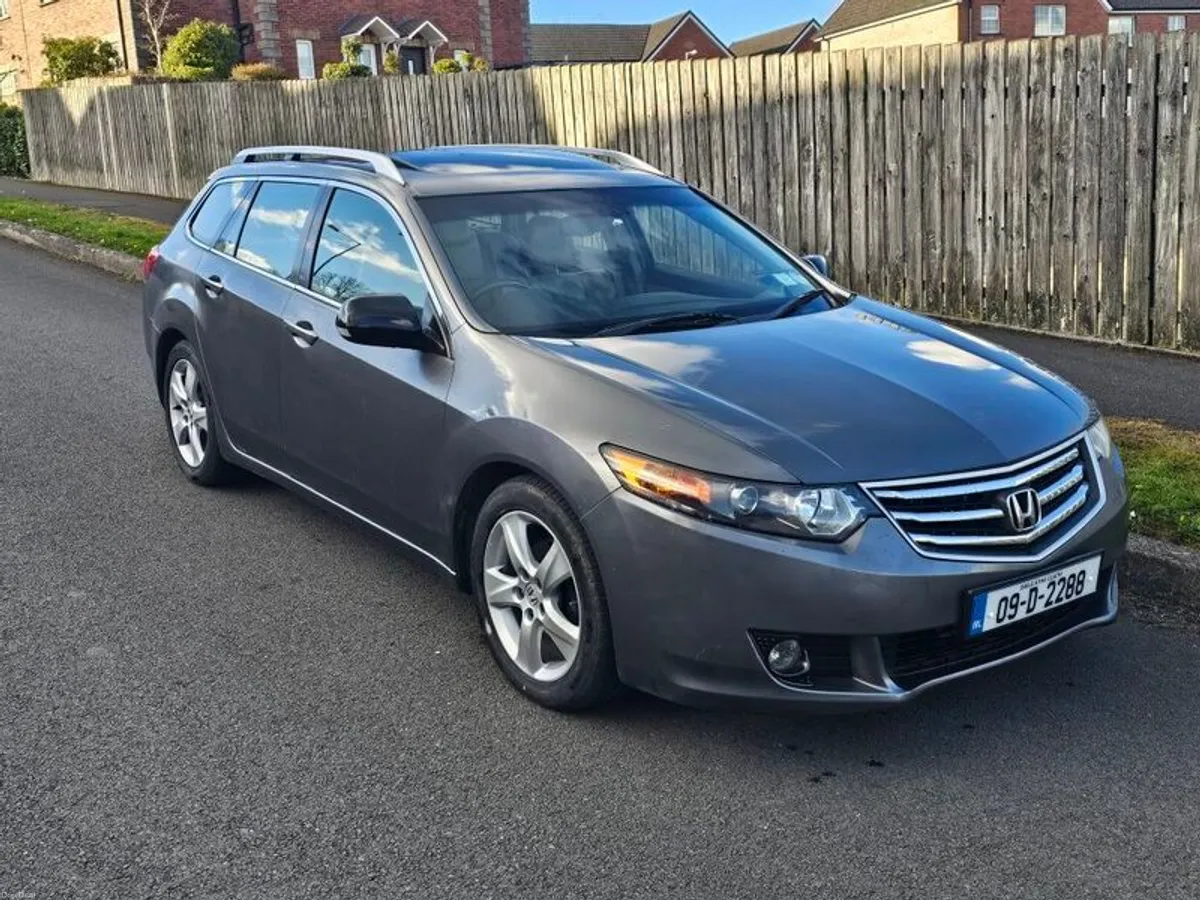 Honda Accord Estate - Image 1