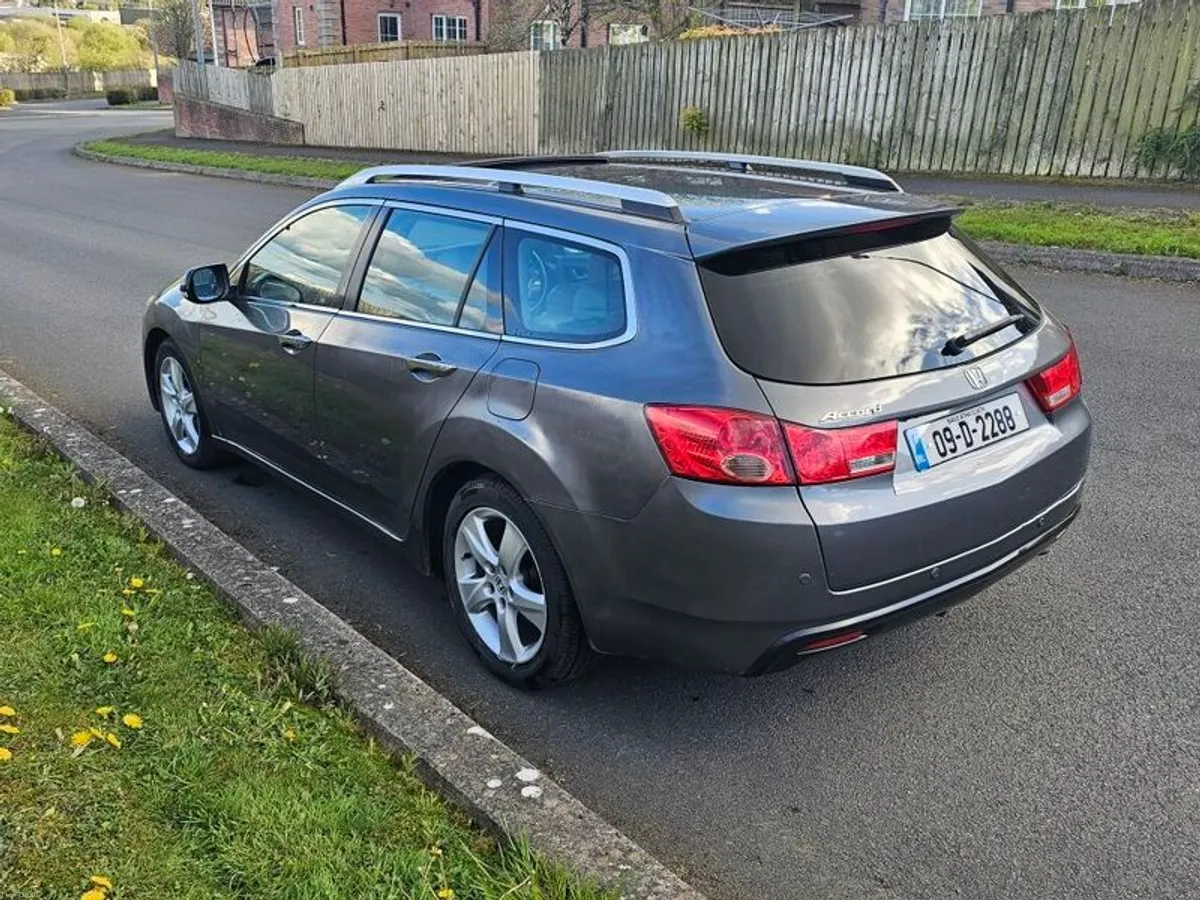 Honda Accord Estate - Image 3