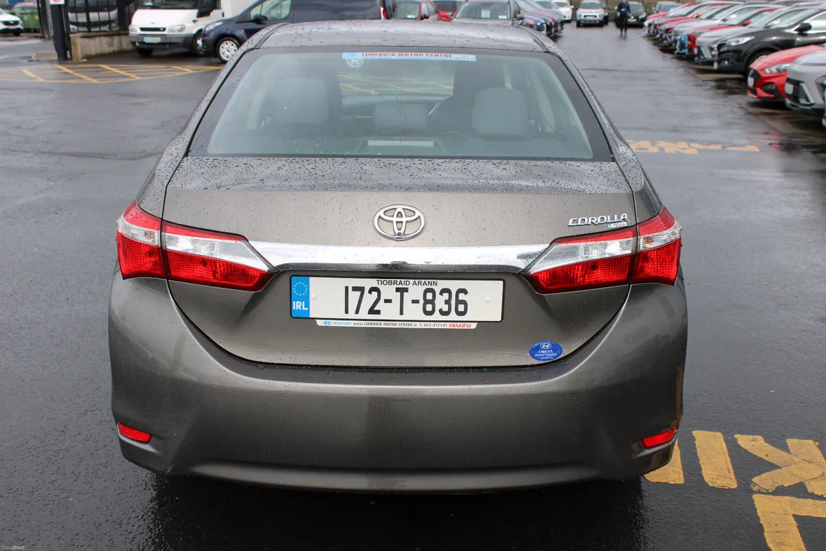 Toyota Corolla 2017 - Image 4