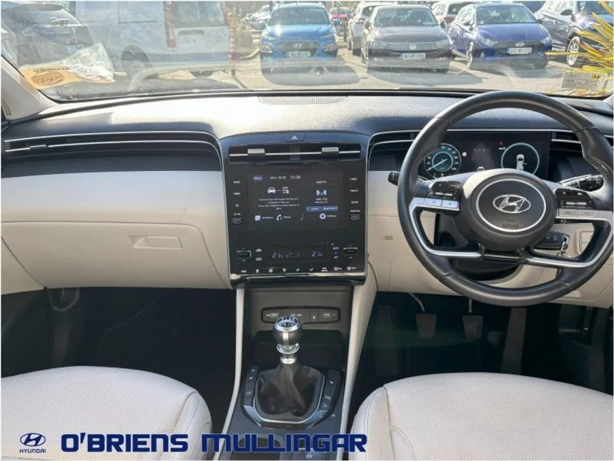 Hyundai Tucson ix35 Executive 2WD 5DR - Image 2