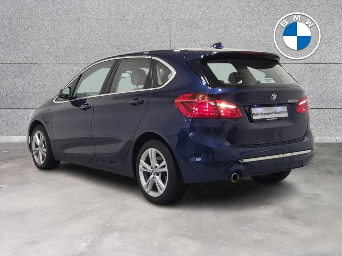 BMW 2-Series 225xe iPerformance Luxury Active Tour - Image 3