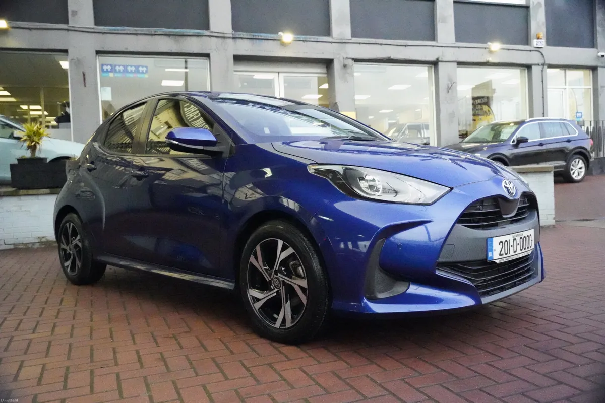 2020 TOYOTA YARIS - Image 2