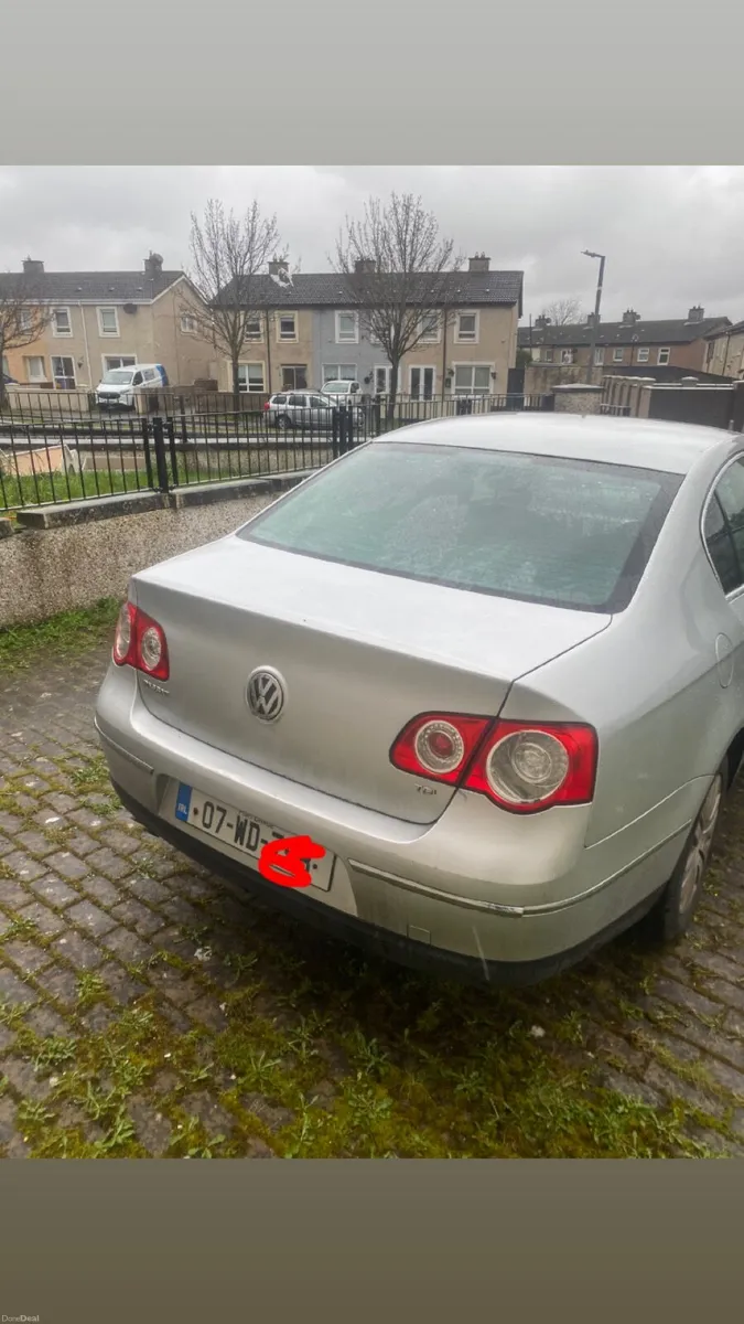 Volkswagen Passat 2007 - Image 2