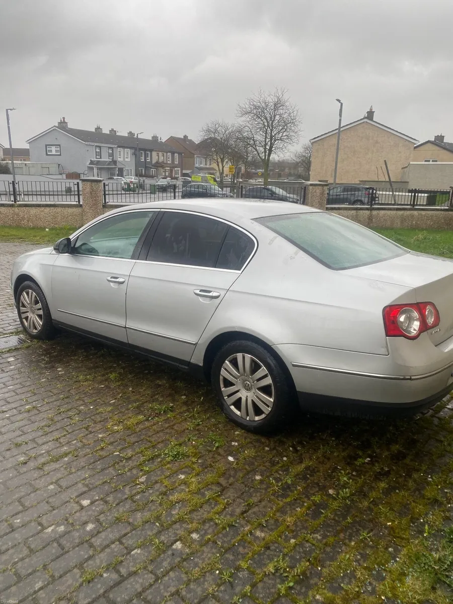 Volkswagen Passat 2007 - Image 4