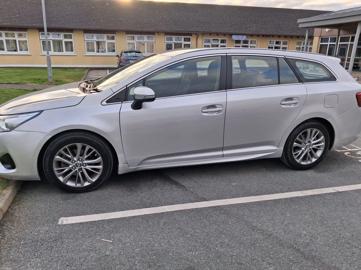 Toyota Avensis 2016 - Image 4