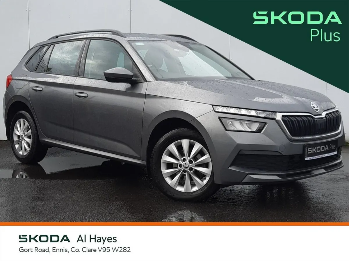 Skoda Kamiq **REVERSING CAMERA**HEATED FRONT SEATS - Image 1