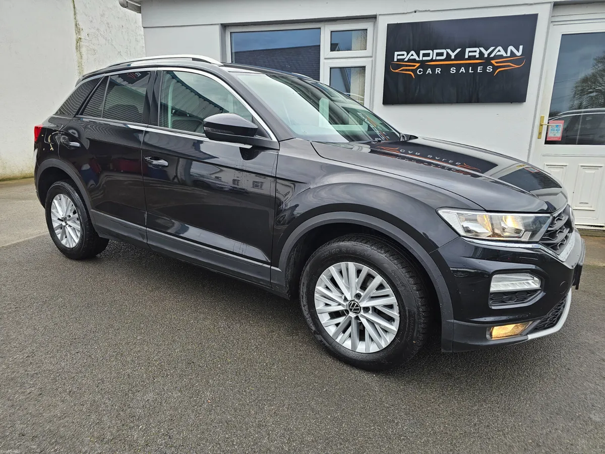 2022 Volkswagen T-Roc 2.0Tdi Design Manual 115BHP - Image 2