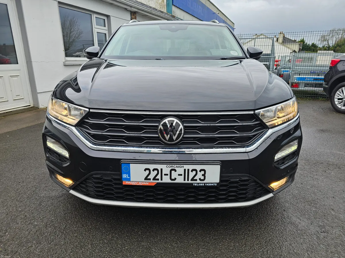 2022 Volkswagen T-Roc 2.0Tdi Design Manual 115BHP - Image 4