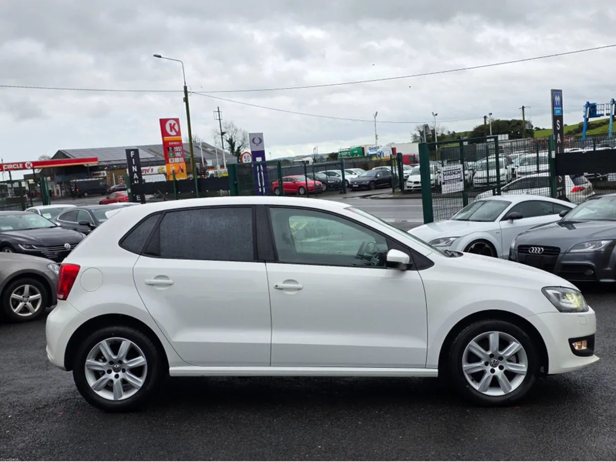 Volkswagen Polo ONLY 4575KM !!! 1.2 TSI AUTOMATIC - Image 4