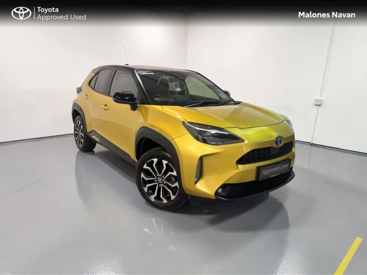 Toyota Yaris Cross CROSS LUNA SPORT 4DR AUTO - Image 1