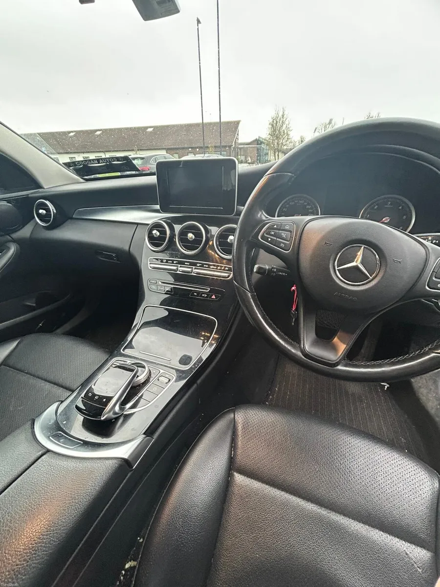 Mercedes c200 - Image 4