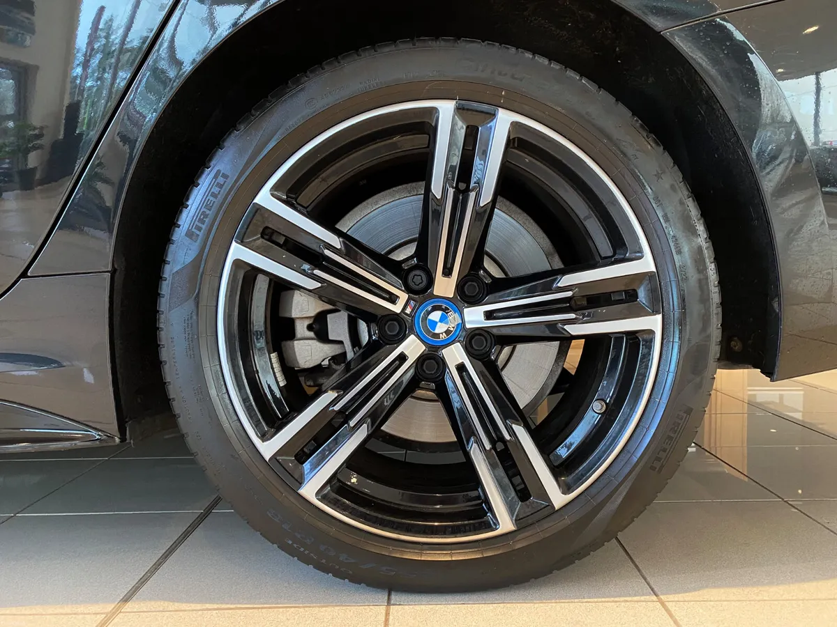 BMW 3-Series 2023 330E Msport  PHEV - Image 6