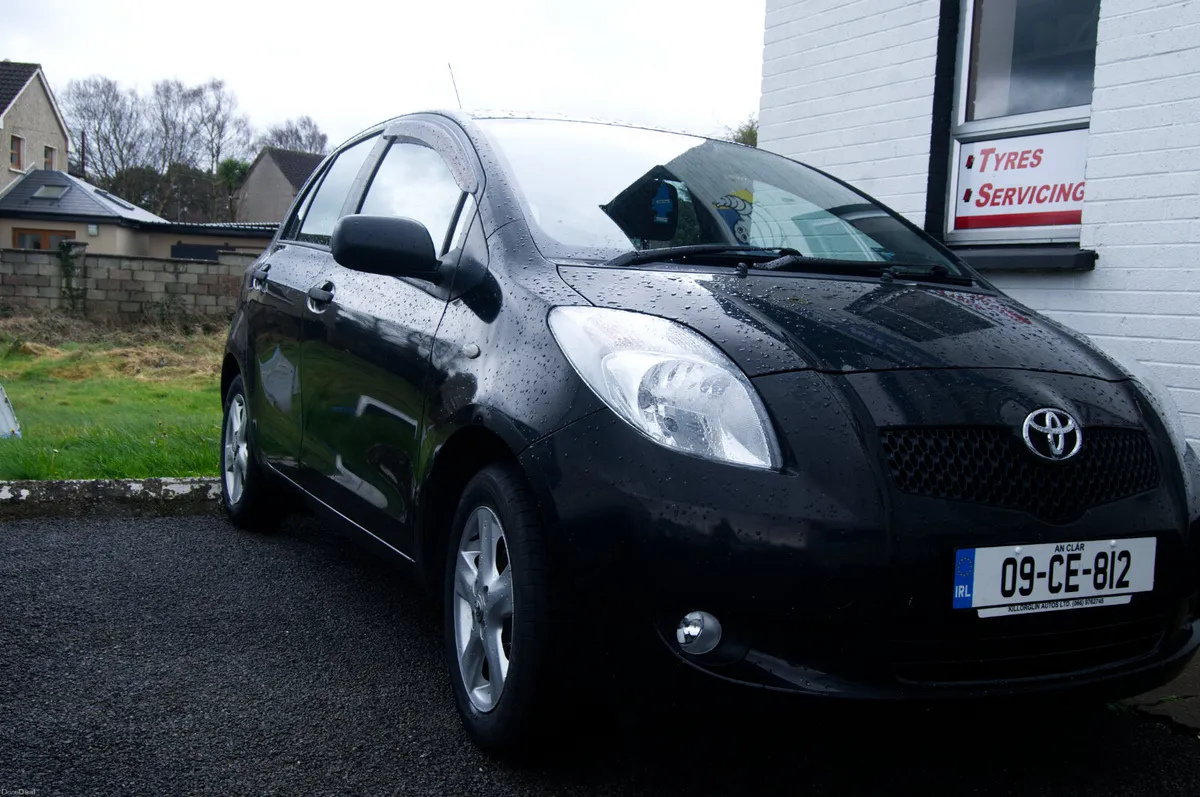 Toyota Yaris 2009  1.0 VVT-i Strata - Image 1
