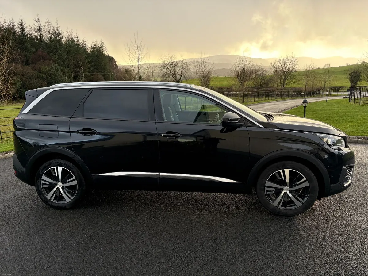 Peugeot 5008 2019 - Image 3