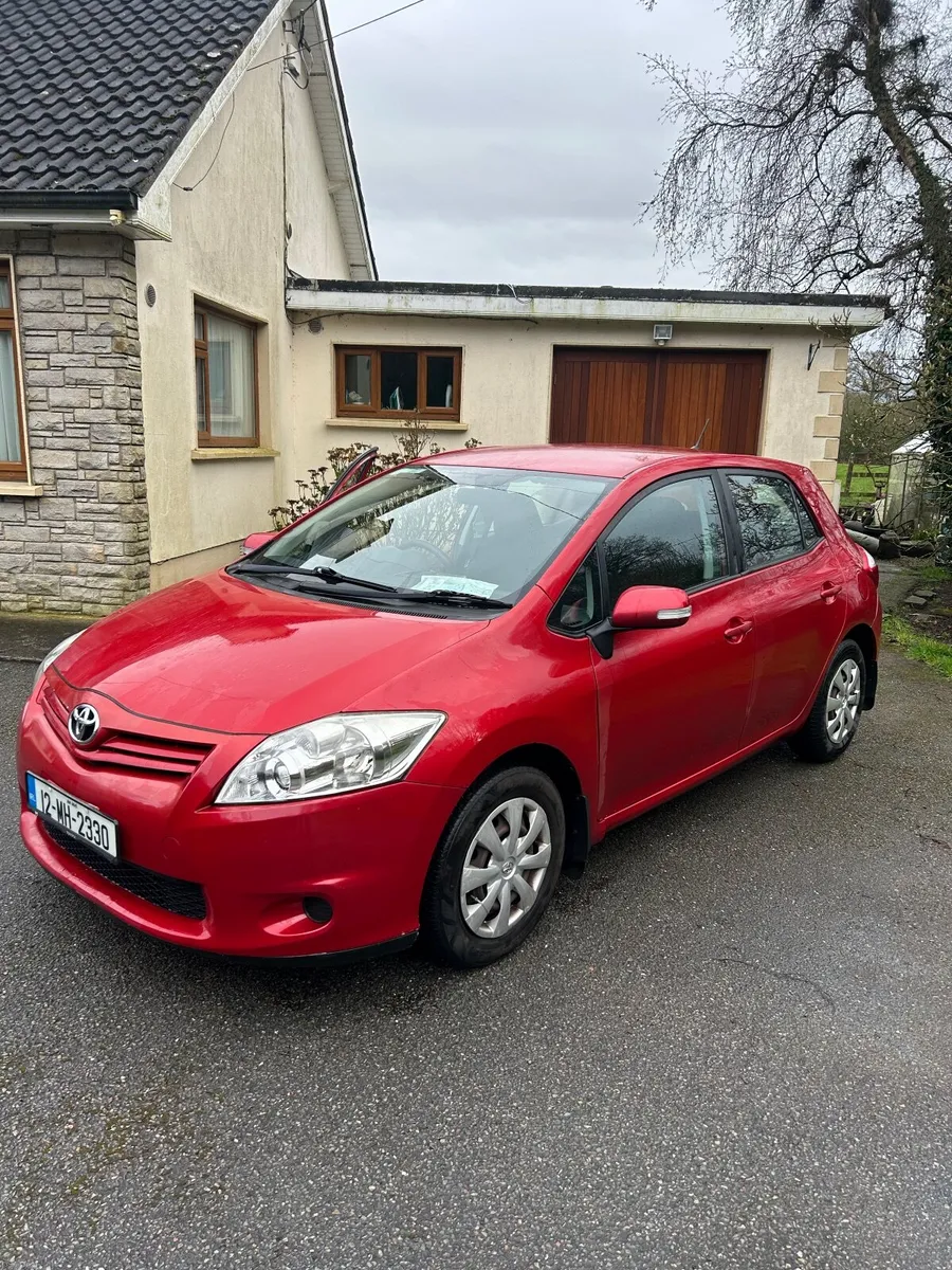Toyota Auris 2012 - Image 4