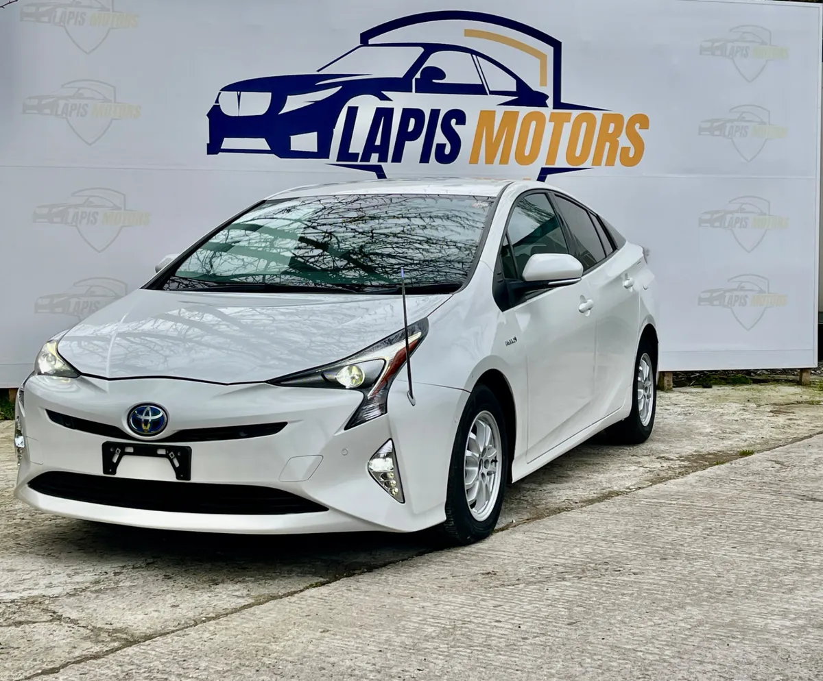 Toyota Prius 2016 1.8 Hybrid - Image 1
