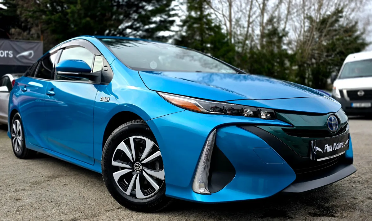 🔥 2019 Toyota Prius 1.8 Plug-In Hybrid • Auto - Image 1