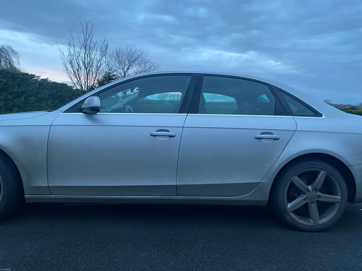 Audi A4 - Image 2