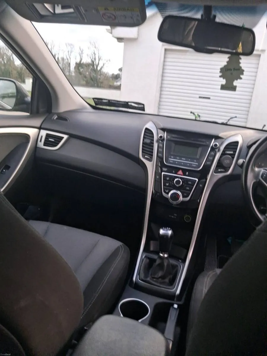 Hyundai i30 - Image 2