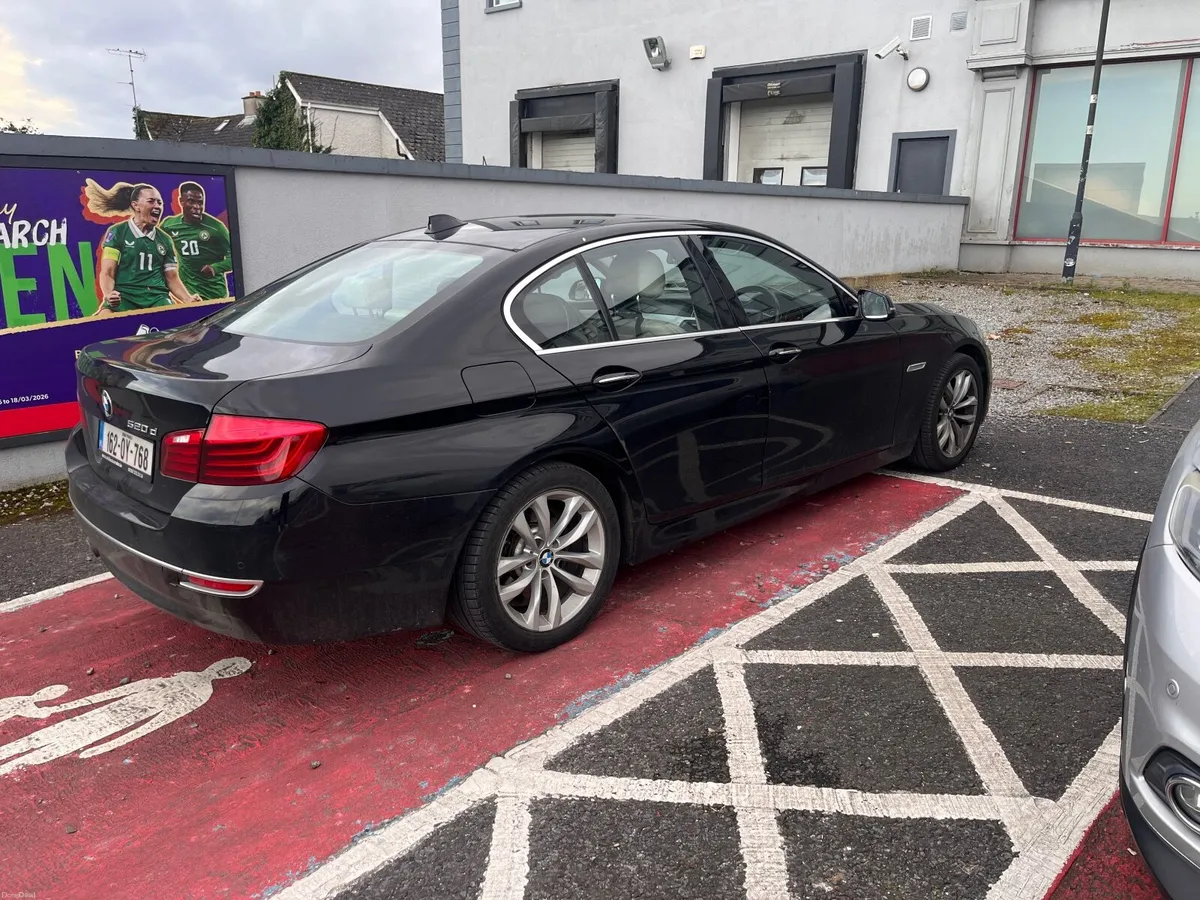 BMW 5-Series 2016 - Image 2