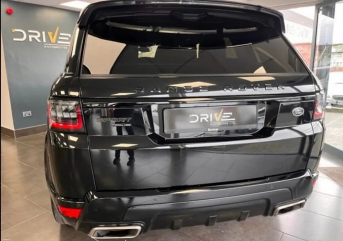 Land Rover Range Rover Sport  2021 Dynamic Black - Image 3