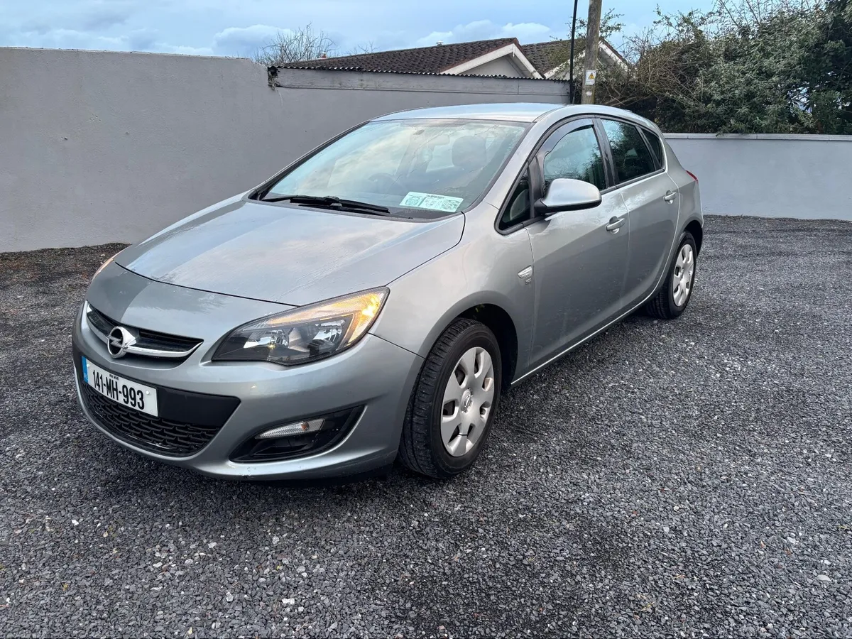 Opel Astra 2014 - Image 3