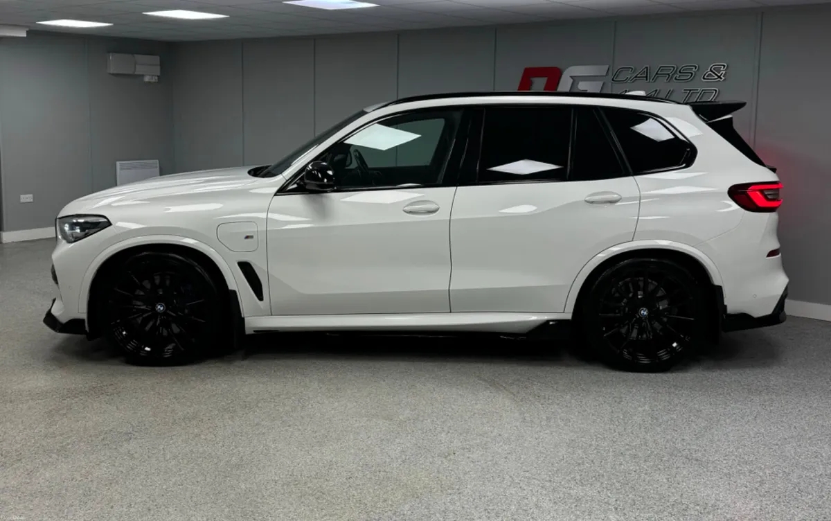 2020 BMW X5 3.0 45E M Sport Automatic X Drive - Image 4
